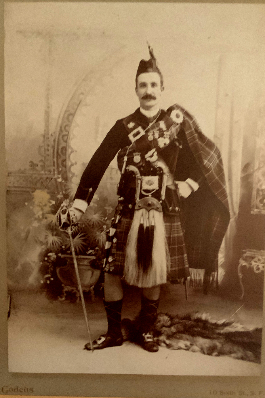 Photo of photos/James Alexander McLennan 1870 - 1932 portrait scot